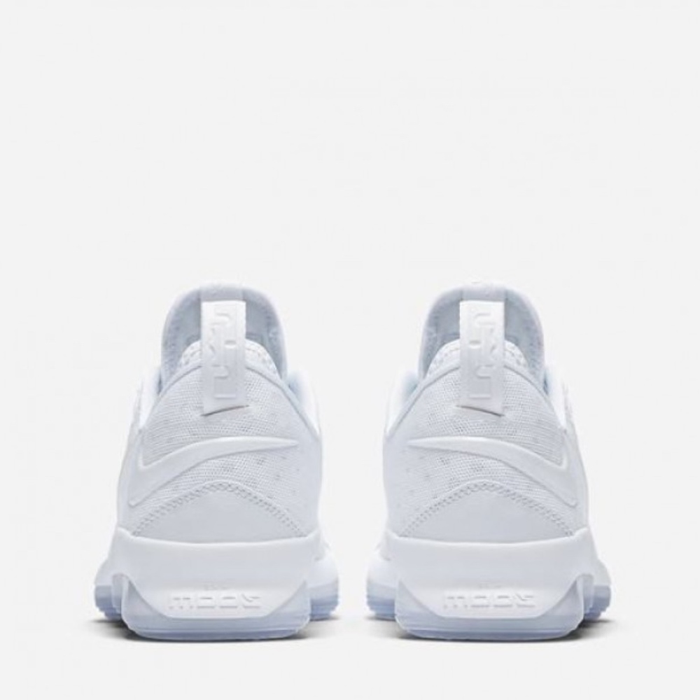 Nike Lebron XIV Low Men's Basketball Shoes - Picture 2 of 8